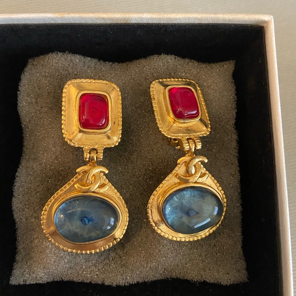 Last chance Chanel vintage poured glass earrings